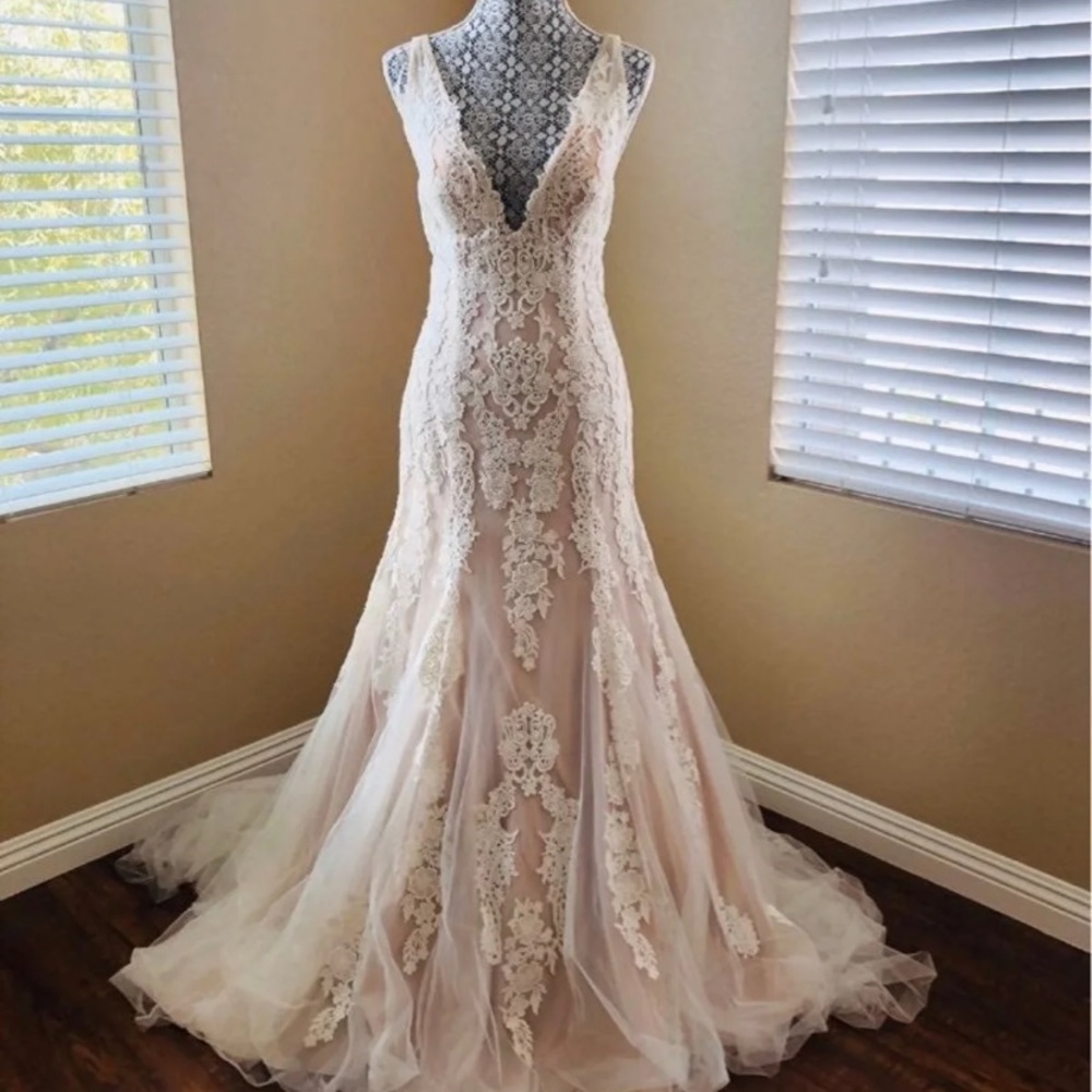Justin Alexander lace wedding gown